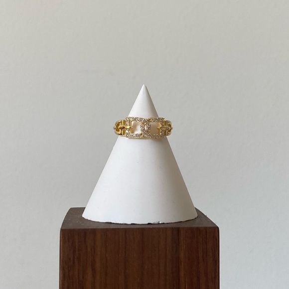 Cloulou Jewelry - 18K Gold Plated Sician Interlock Chain Link Ring